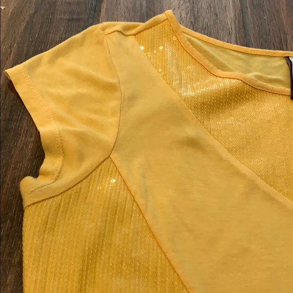 Kische Women's Large Yellow Sequined Block Long T-Shirt Going Out Party Concert - Picture 2 of 6